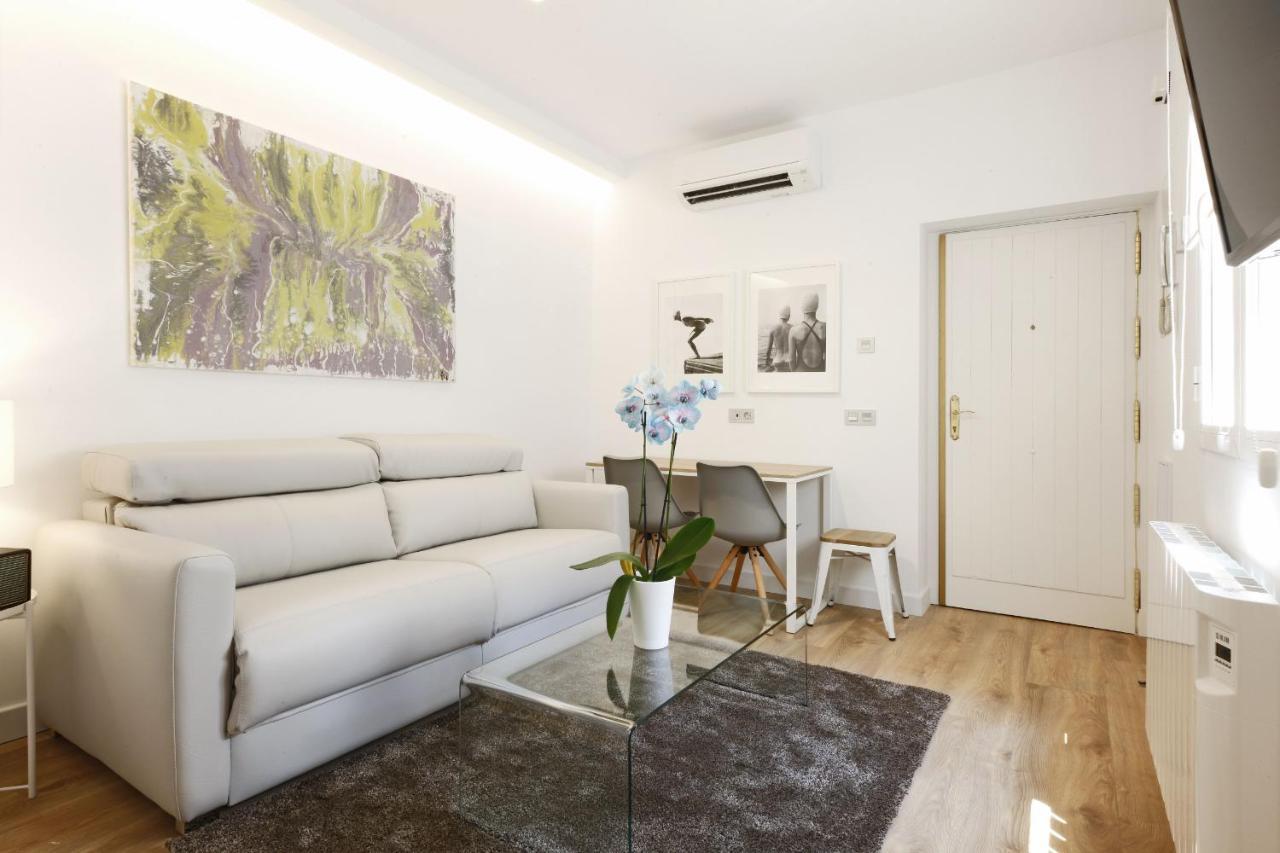 Angel Square Apartment Мадрид Екстериор снимка
